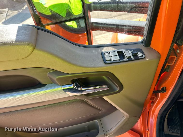 image for item DQ7418 2021 Kenworth  T880 dump truck