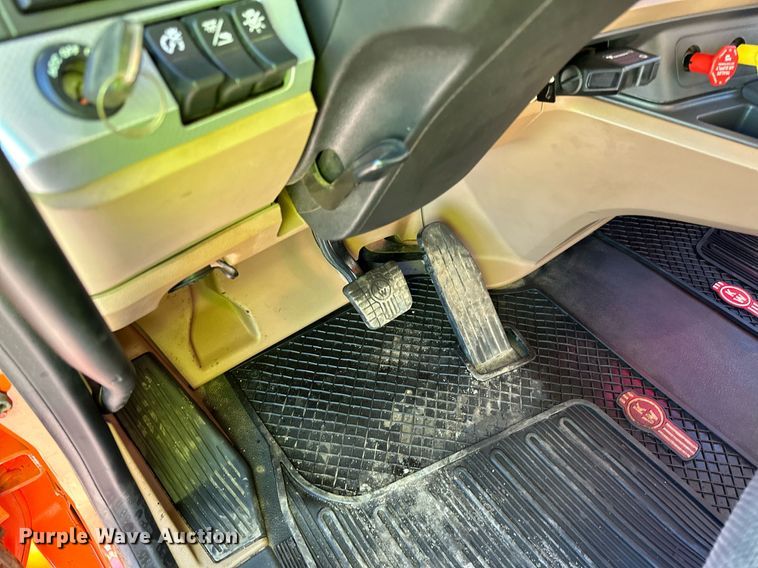 image for item DQ7418 2021 Kenworth  T880 dump truck