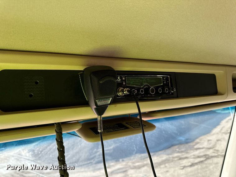 image for item DQ7418 2021 Kenworth  T880 dump truck