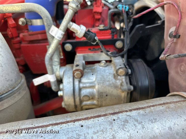 image for item DQ7418 2021 Kenworth  T880 dump truck