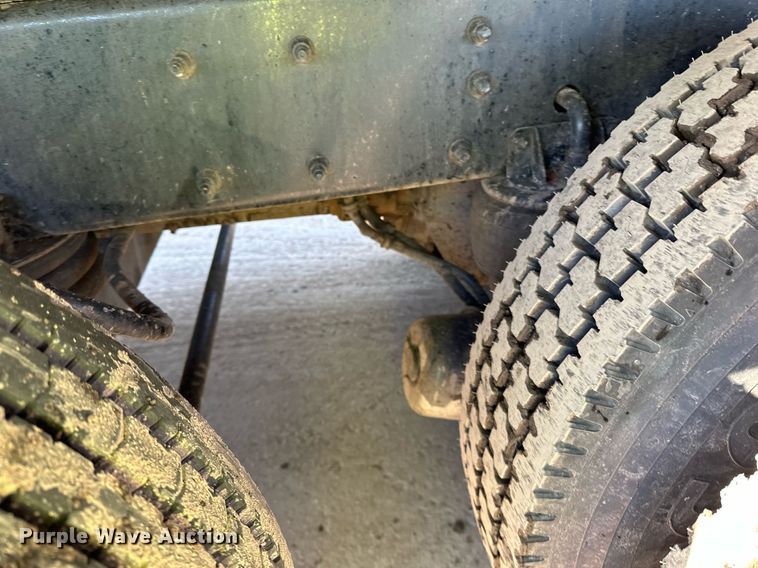 image for item DQ7418 2021 Kenworth  T880 dump truck