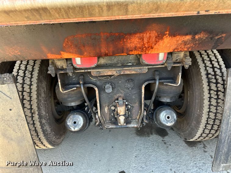 image for item DQ7418 2021 Kenworth  T880 dump truck