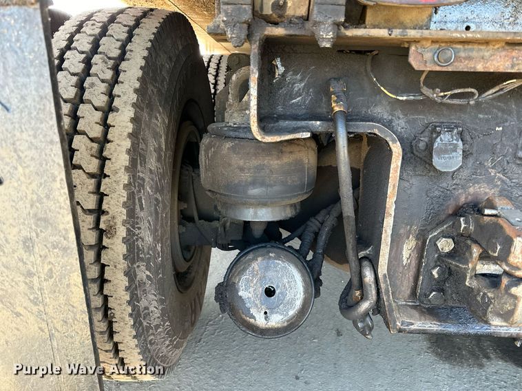 image for item DQ7418 2021 Kenworth  T880 dump truck