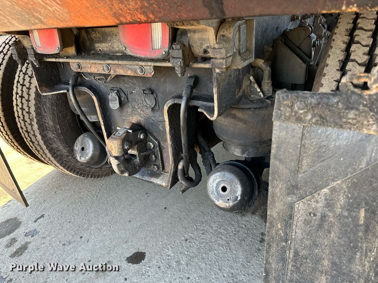 image for item DQ7418 2021 Kenworth  T880 dump truck