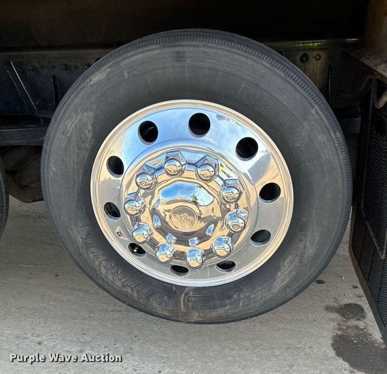 image for item DQ7418 2021 Kenworth  T880 dump truck