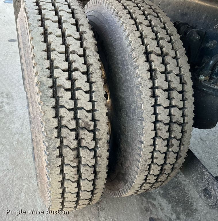 image for item DQ7418 2021 Kenworth  T880 dump truck