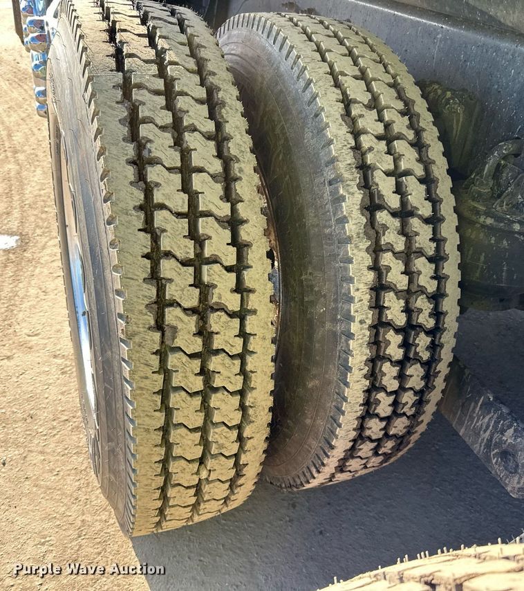 image for item DQ7418 2021 Kenworth  T880 dump truck