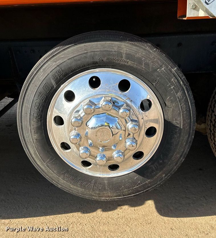 image for item DQ7418 2021 Kenworth  T880 dump truck