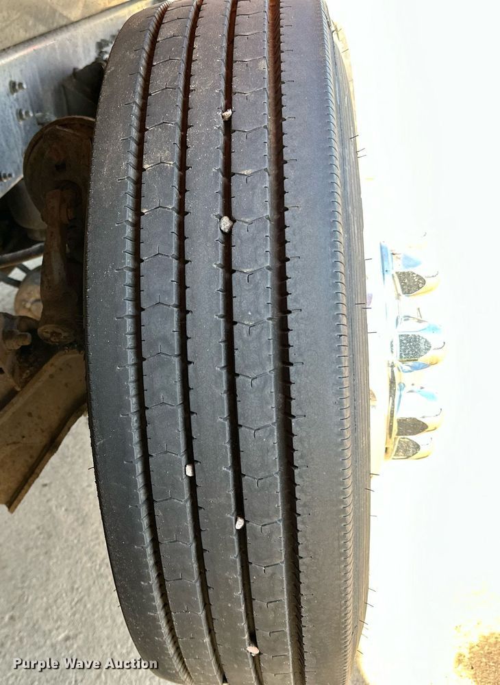 image for item DQ7418 2021 Kenworth  T880 dump truck