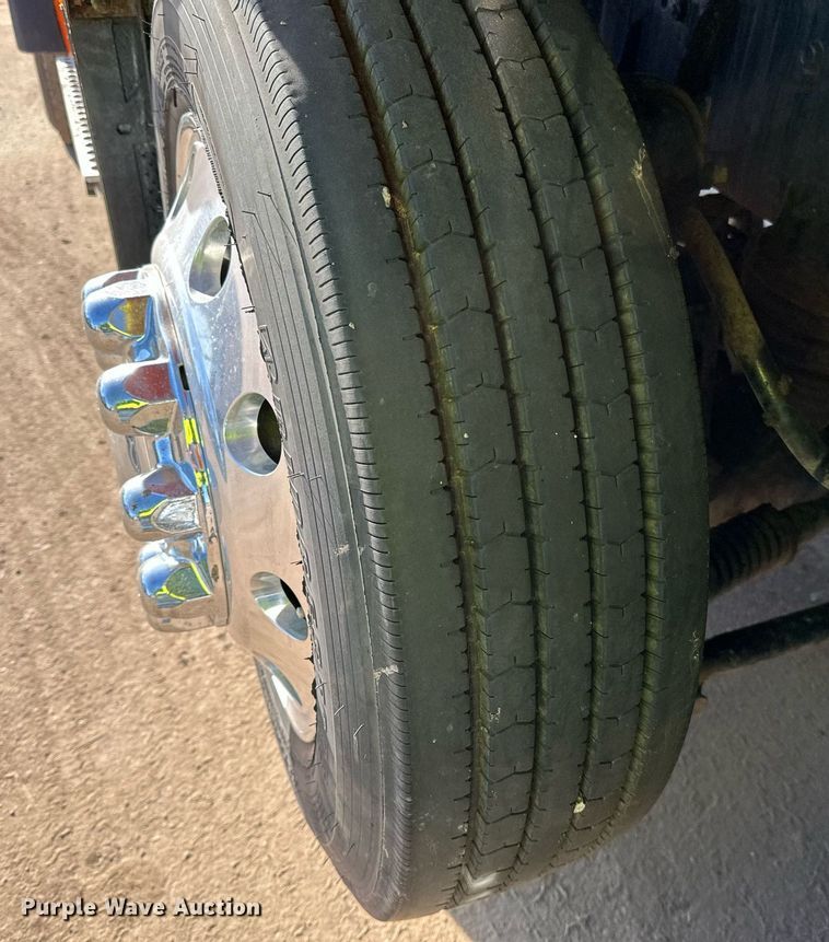 image for item DQ7418 2021 Kenworth  T880 dump truck