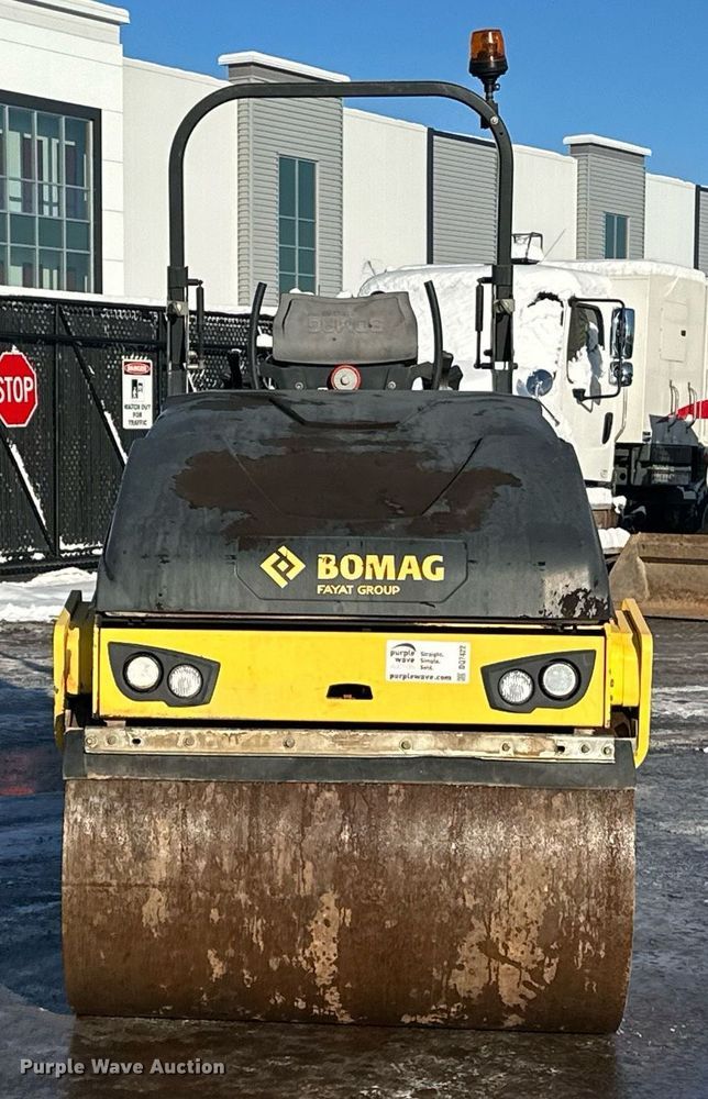 image for item DQ7422 2015 Bomag BW138AD double drum vibratory roller