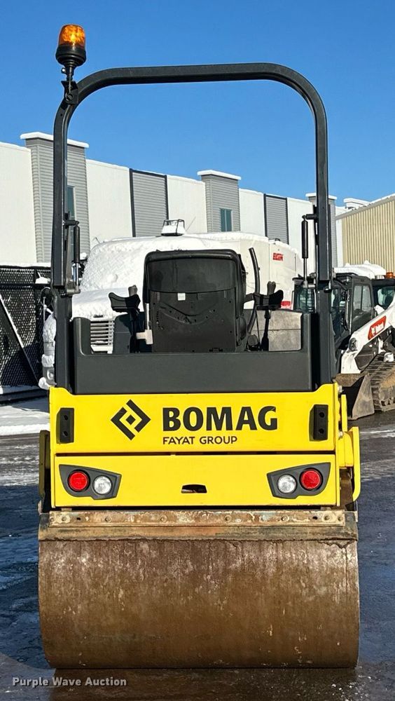 image for item DQ7422 2015 Bomag BW138AD double drum vibratory roller