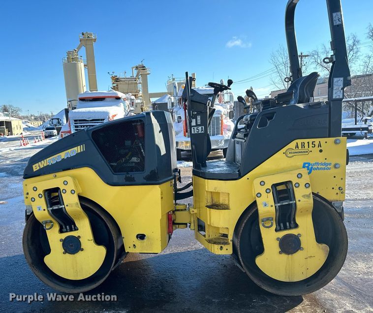 image for item DQ7422 2015 Bomag BW138AD double drum vibratory roller