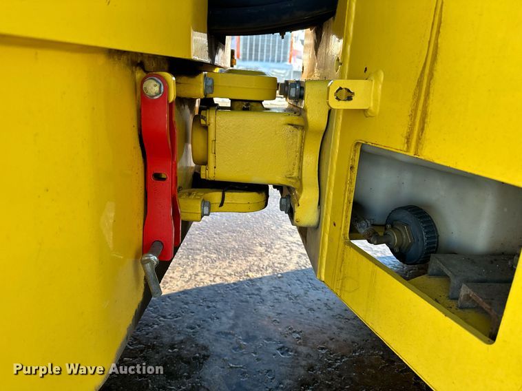 image for item DQ7422 2015 Bomag BW138AD double drum vibratory roller