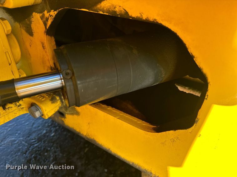 image for item DQ7422 2015 Bomag BW138AD double drum vibratory roller