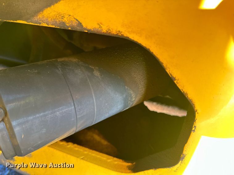 image for item DQ7422 2015 Bomag BW138AD double drum vibratory roller