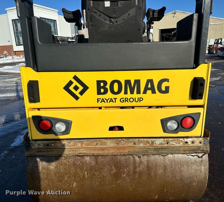 image for item DQ7422 2015 Bomag BW138AD double drum vibratory roller