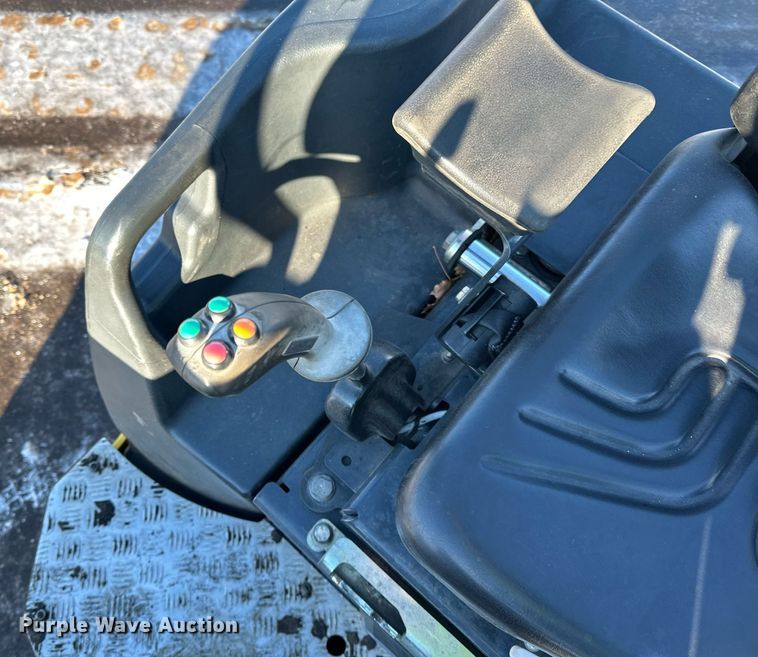 image for item DQ7422 2015 Bomag BW138AD double drum vibratory roller