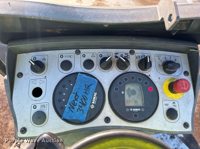 image for item DQ7422 2015 Bomag BW138AD double drum vibratory roller