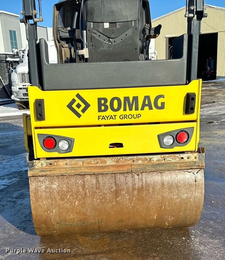 image for item DQ7422 2015 Bomag BW138AD double drum vibratory roller