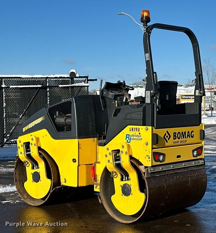 image for item DQ7423 2019 Bomag BW138AD double drum vibratory roller