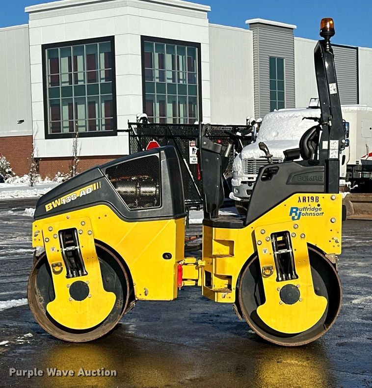 image for item DQ7423 2019 Bomag BW138AD double drum vibratory roller