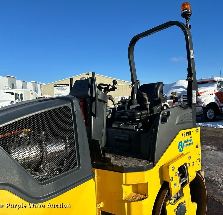 image for item DQ7423 2019 Bomag BW138AD double drum vibratory roller