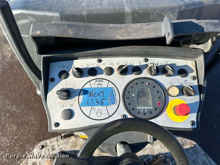 image for item DQ7423 2019 Bomag BW138AD double drum vibratory roller