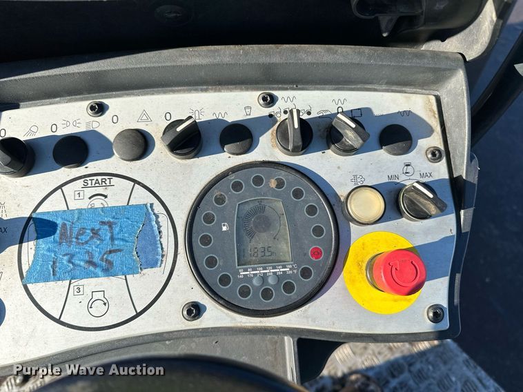 image for item DQ7423 2019 Bomag BW138AD double drum vibratory roller