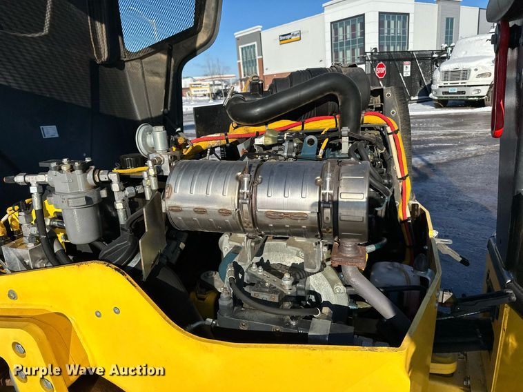 image for item DQ7423 2019 Bomag BW138AD double drum vibratory roller