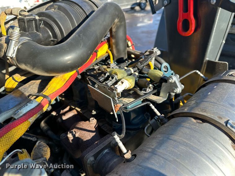 image for item DQ7423 2019 Bomag BW138AD double drum vibratory roller