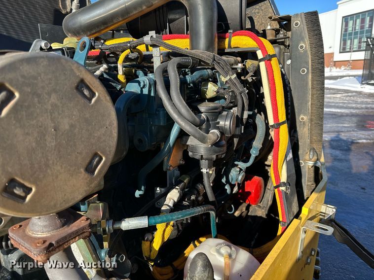 image for item DQ7423 2019 Bomag BW138AD double drum vibratory roller