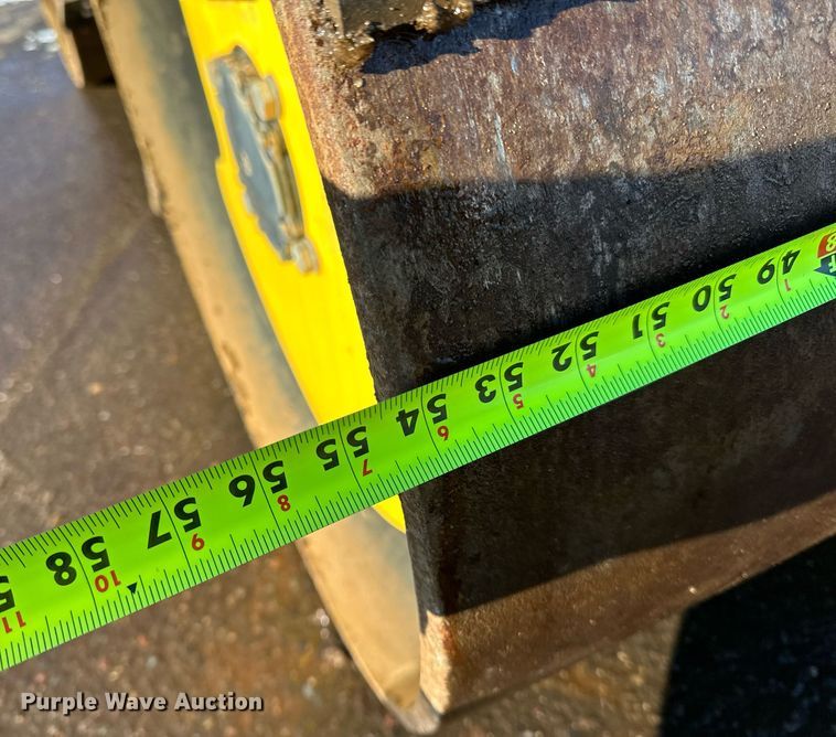 image for item DQ7423 2019 Bomag BW138AD double drum vibratory roller