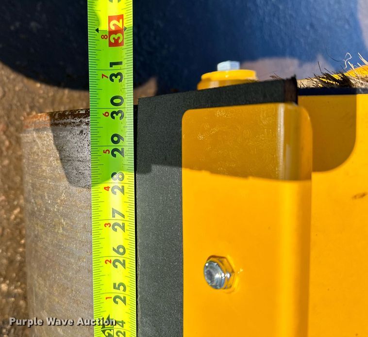 image for item DQ7424 2023 Beuthling B100 double drum roller