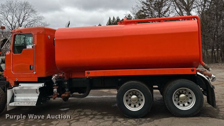 image for item DQ7428 2006 Kenworth  T800 water truck