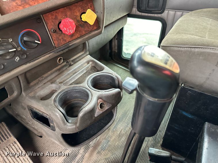 image for item DQ7428 2006 Kenworth  T800 water truck