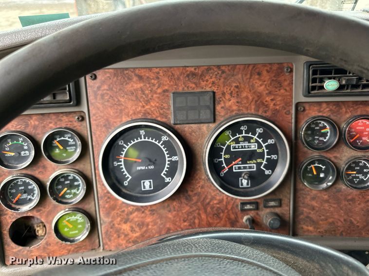 image for item DQ7428 2006 Kenworth  T800 water truck