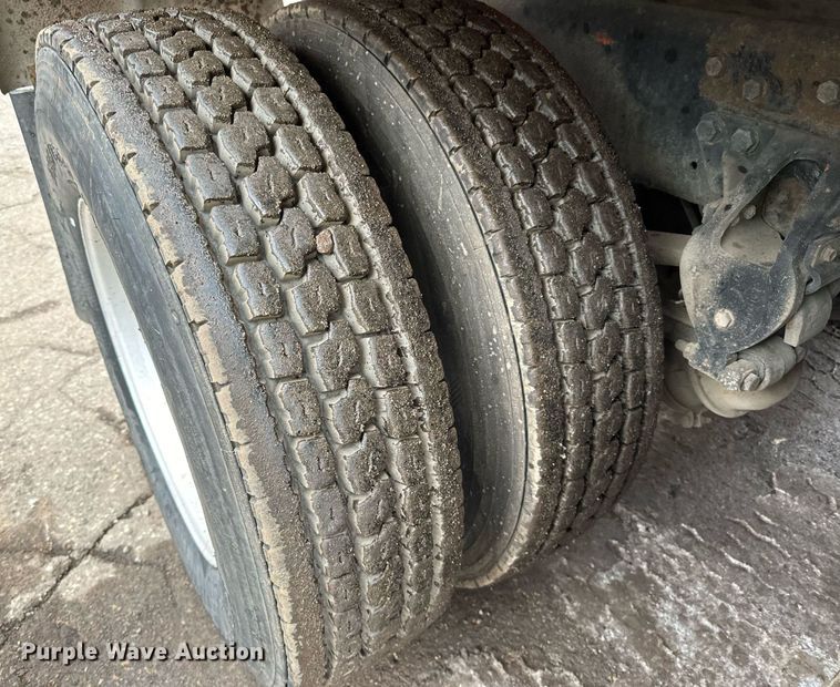 image for item DQ7428 2006 Kenworth  T800 water truck