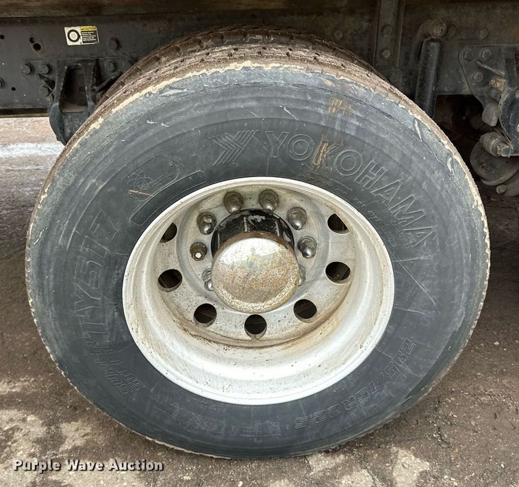 image for item DQ7428 2006 Kenworth  T800 water truck