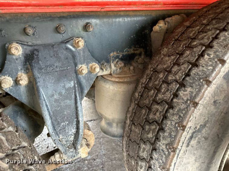 image for item DQ7429 2002 Sterling  LT7500 water truck