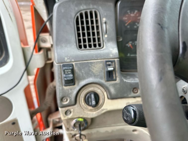 image for item DQ7429 2002 Sterling  LT7500 water truck