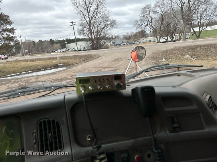 image for item DQ7429 2002 Sterling  LT7500 water truck