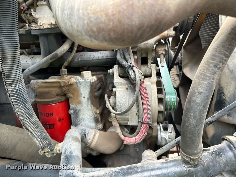 image for item DQ7429 2002 Sterling  LT7500 water truck