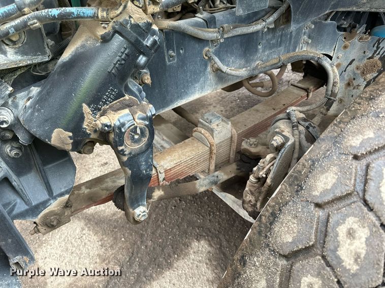 image for item DQ7429 2002 Sterling  LT7500 water truck