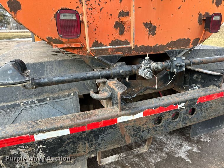 image for item DQ7430 1974 Ford  8000 water truck