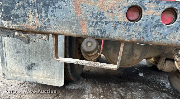 image for item DQ7430 1974 Ford  8000 water truck