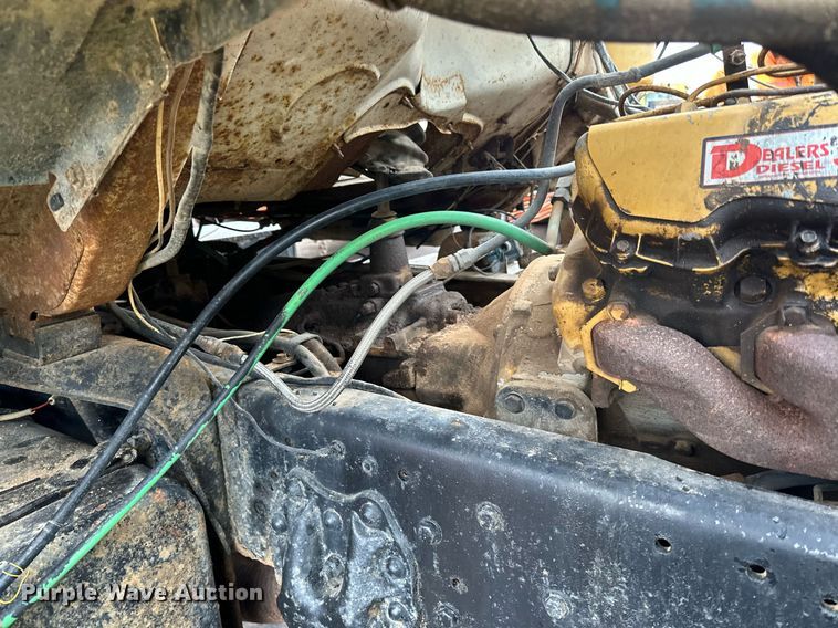 image for item DQ7430 1974 Ford  8000 water truck