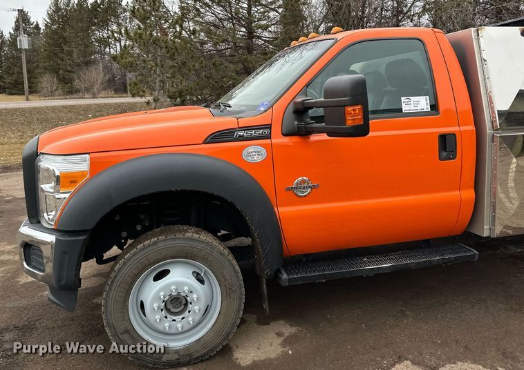 image for item DQ7434 2016 Ford  F550 flatbed truck