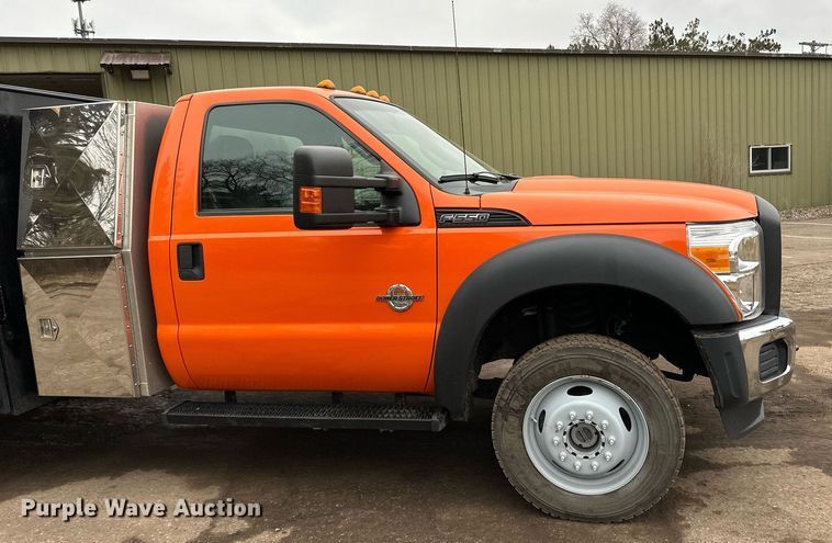 image for item DQ7434 2016 Ford  F550 flatbed truck