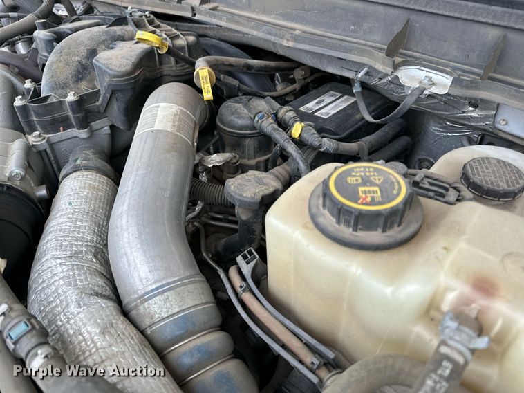 image for item DQ7434 2016 Ford  F550 flatbed truck